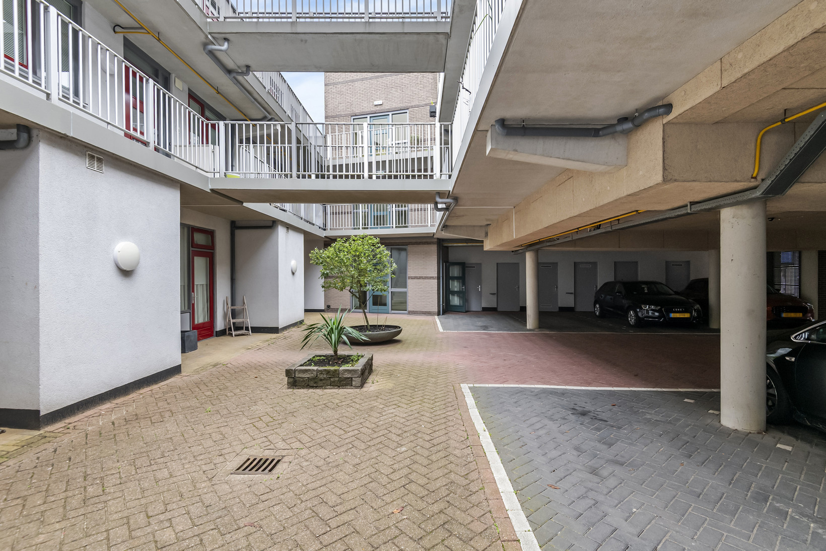 Tussenwoning te koop: Bergstraat 7, Leerdam