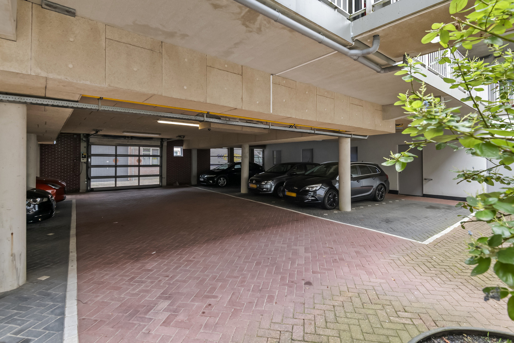 Tussenwoning te koop: Bergstraat 7, Leerdam
