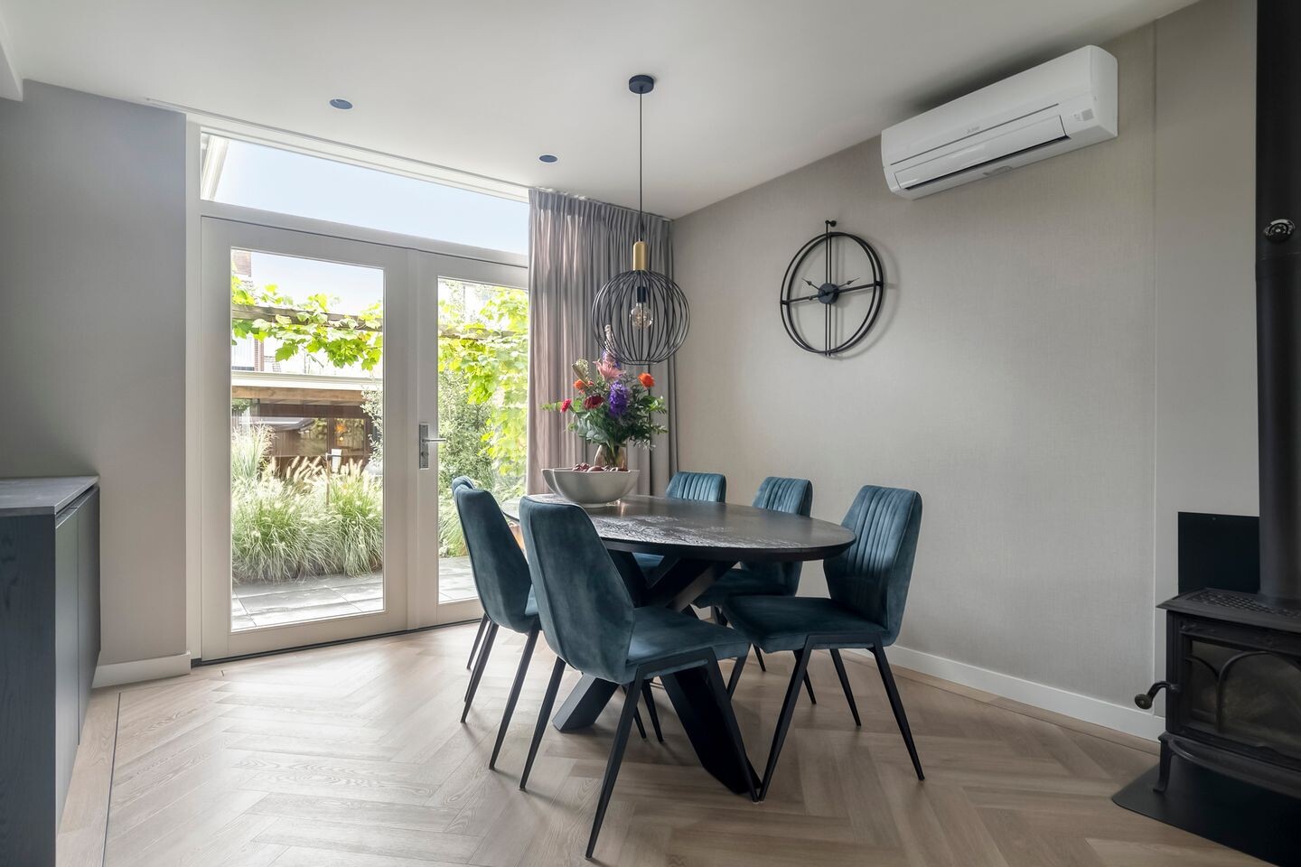 Hoekwoning te koop: Hendrik van Nassaustraat 21, Leerdam