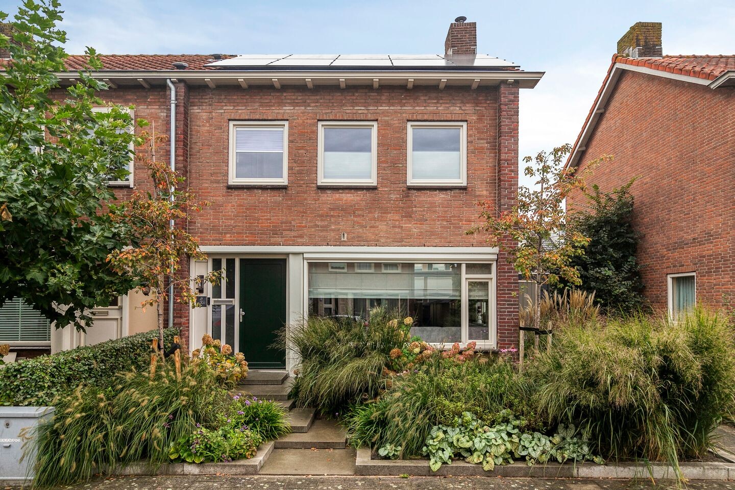 Hoekwoning te koop: Hendrik van Nassaustraat 21, Leerdam