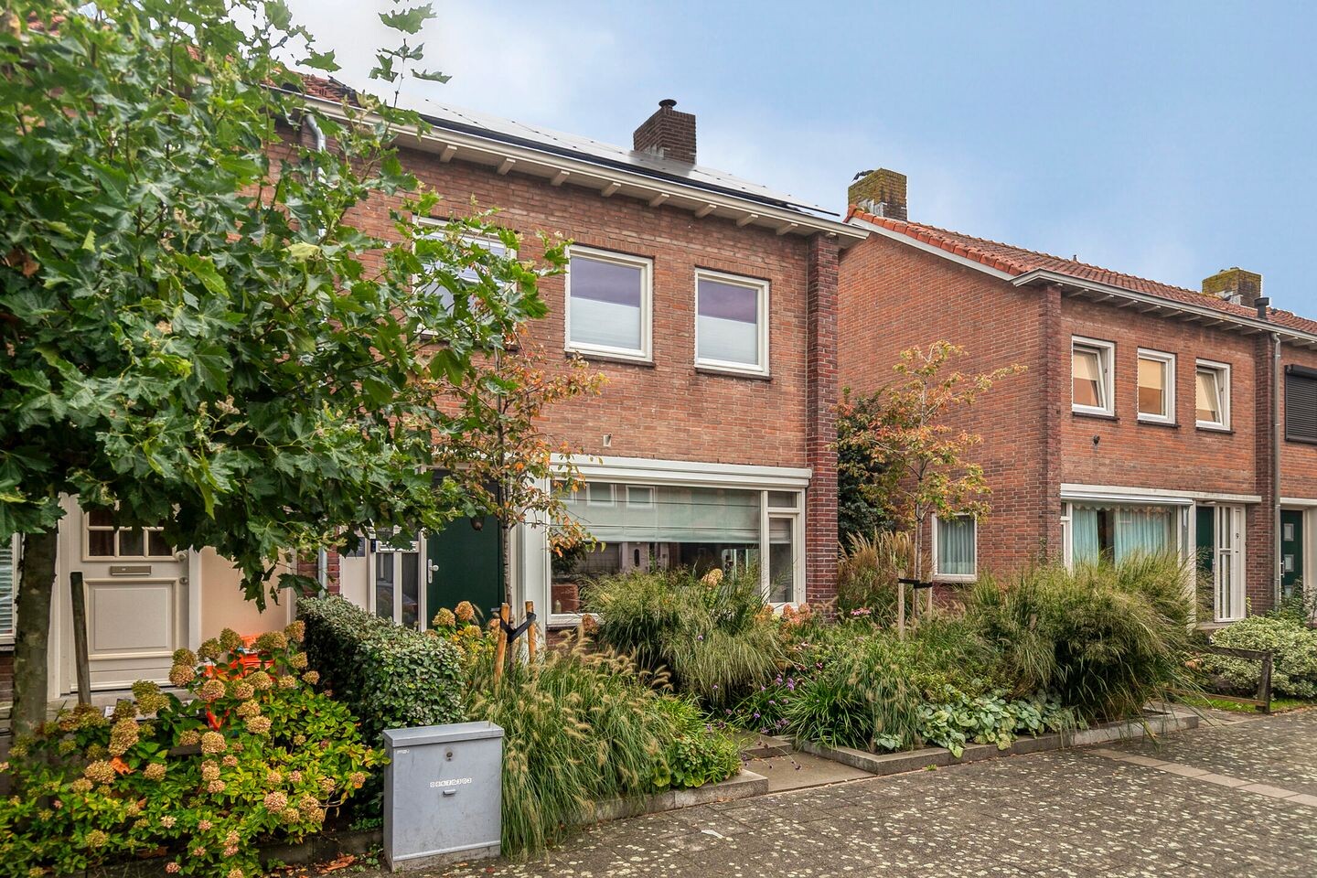 Hoekwoning te koop: Hendrik van Nassaustraat 21, Leerdam