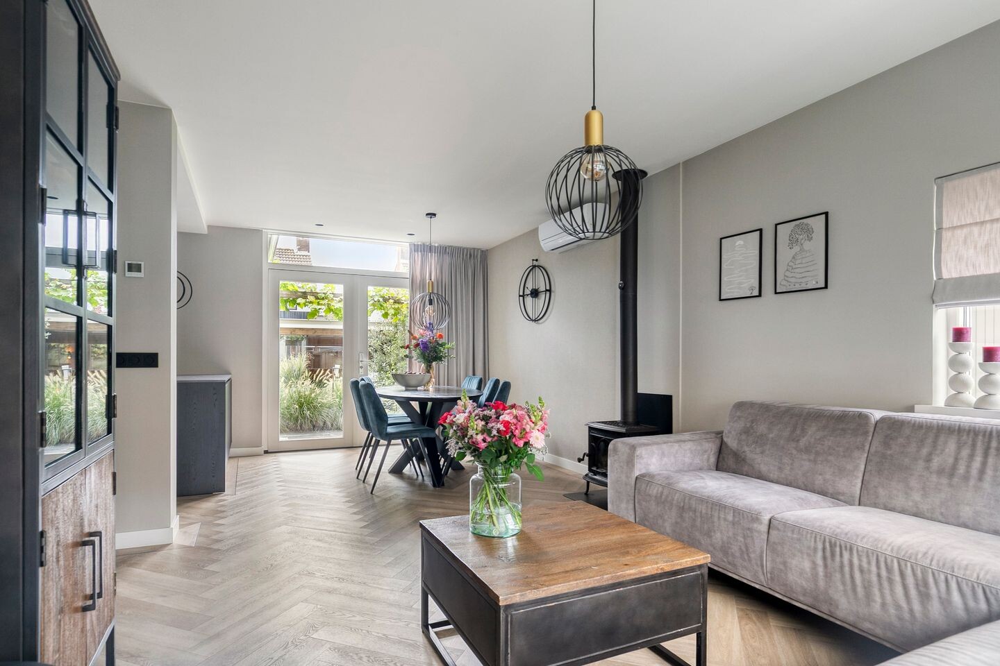 Hoekwoning te koop: Hendrik van Nassaustraat 21, Leerdam