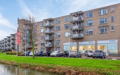 Voorwaartsv. 49