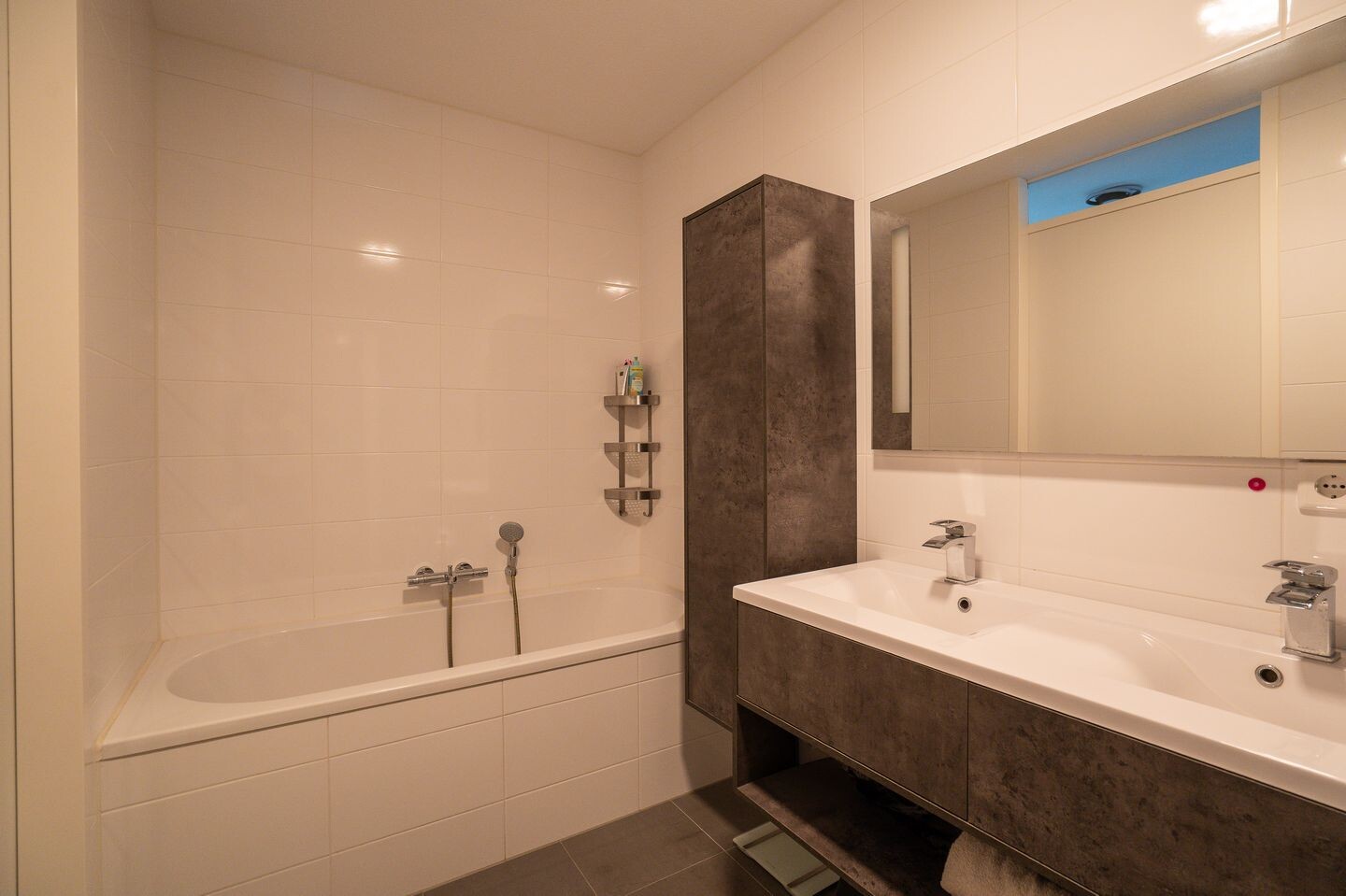 Tussenwoning te koop: Keierskant 7, Leerdam