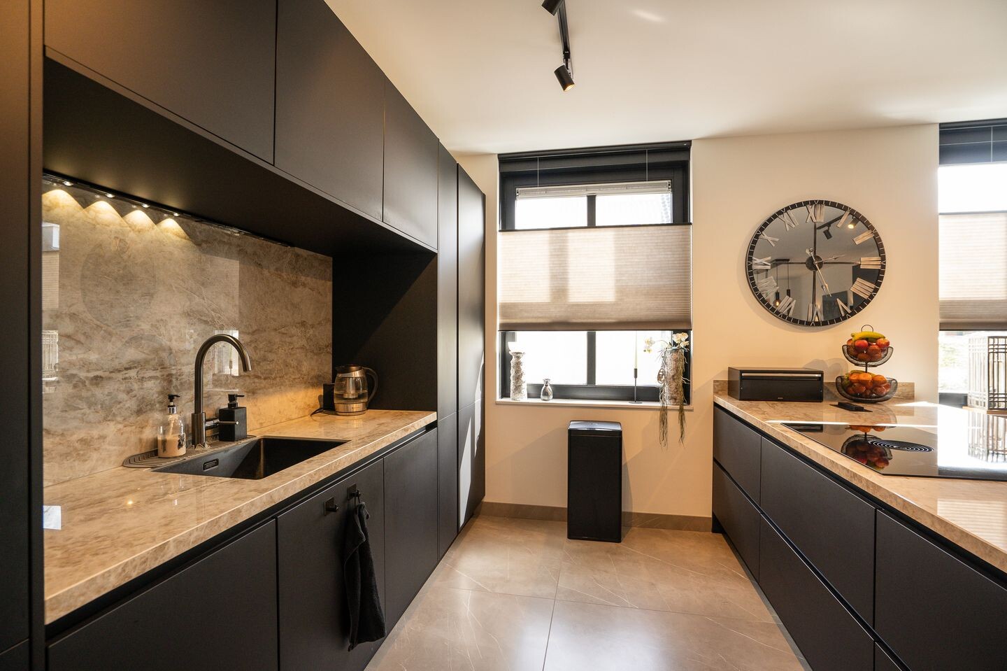 Tussenwoning te koop: Keierskant 7, Leerdam
