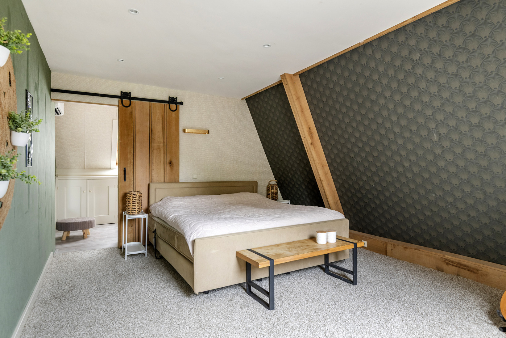 Twee-onder-één-kap te koop: Pietje Baltusstraat 11, Beesd