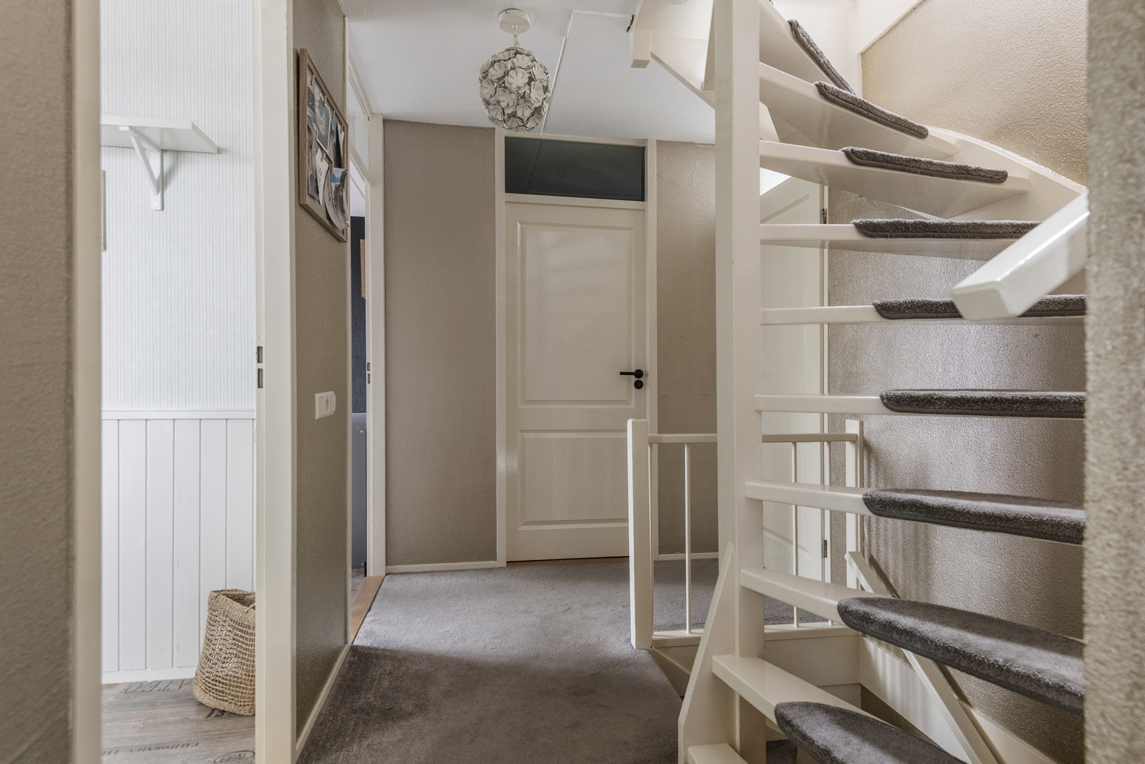 Twee-onder-één-kap te koop: Pietje Baltusstraat 11, Beesd