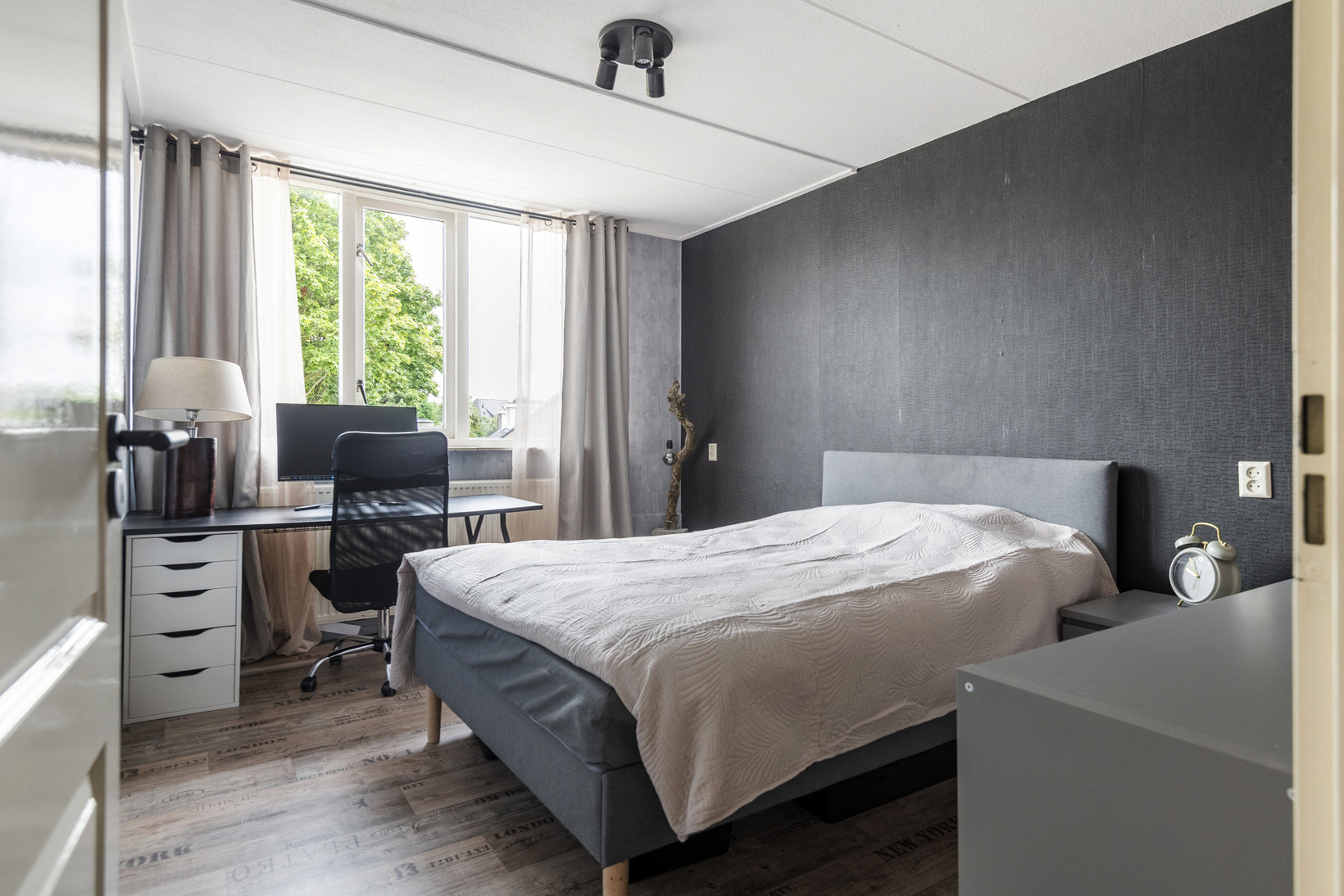 Twee-onder-één-kap te koop: Pietje Baltusstraat 11, Beesd