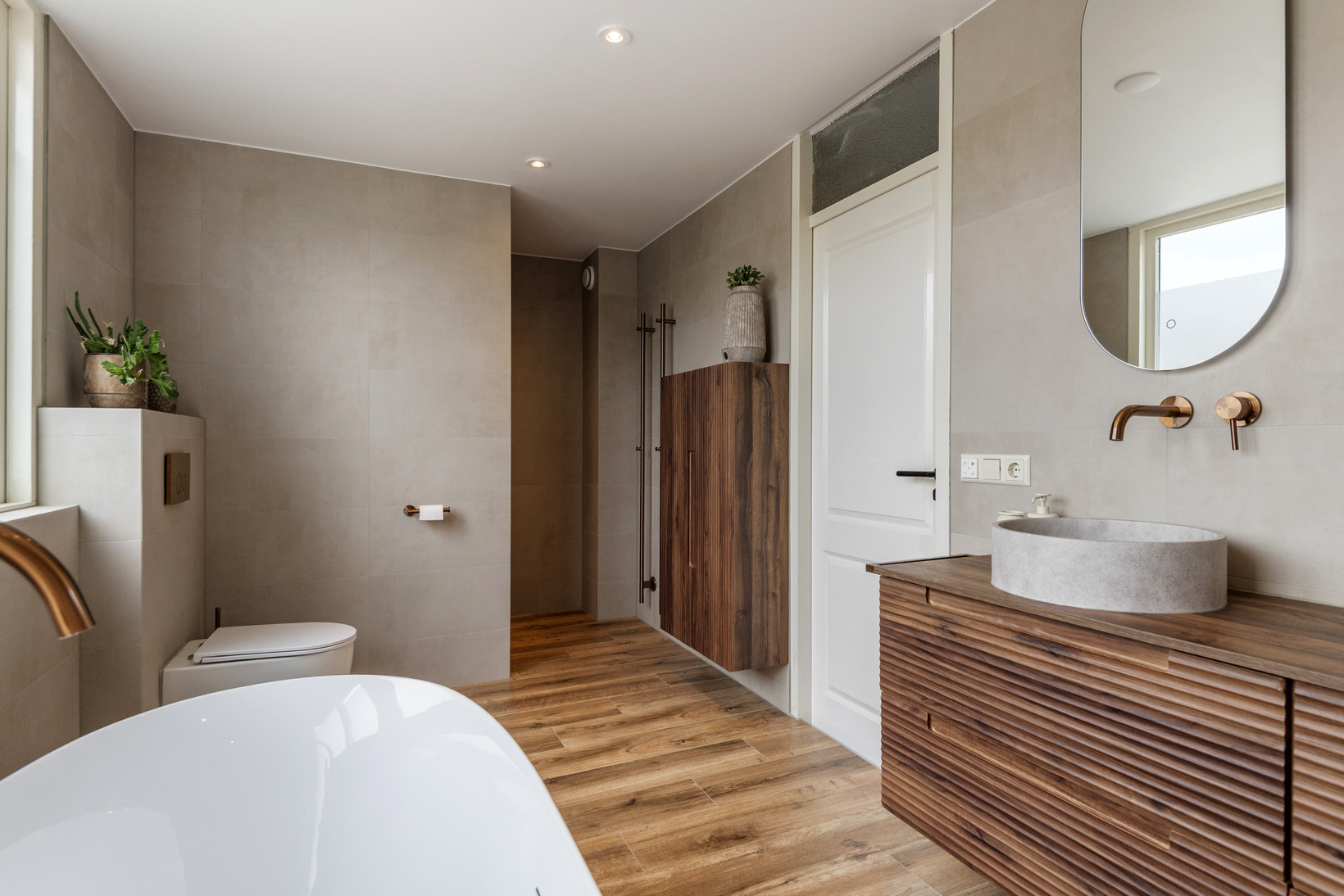 Twee-onder-één-kap te koop: Pietje Baltusstraat 11, Beesd