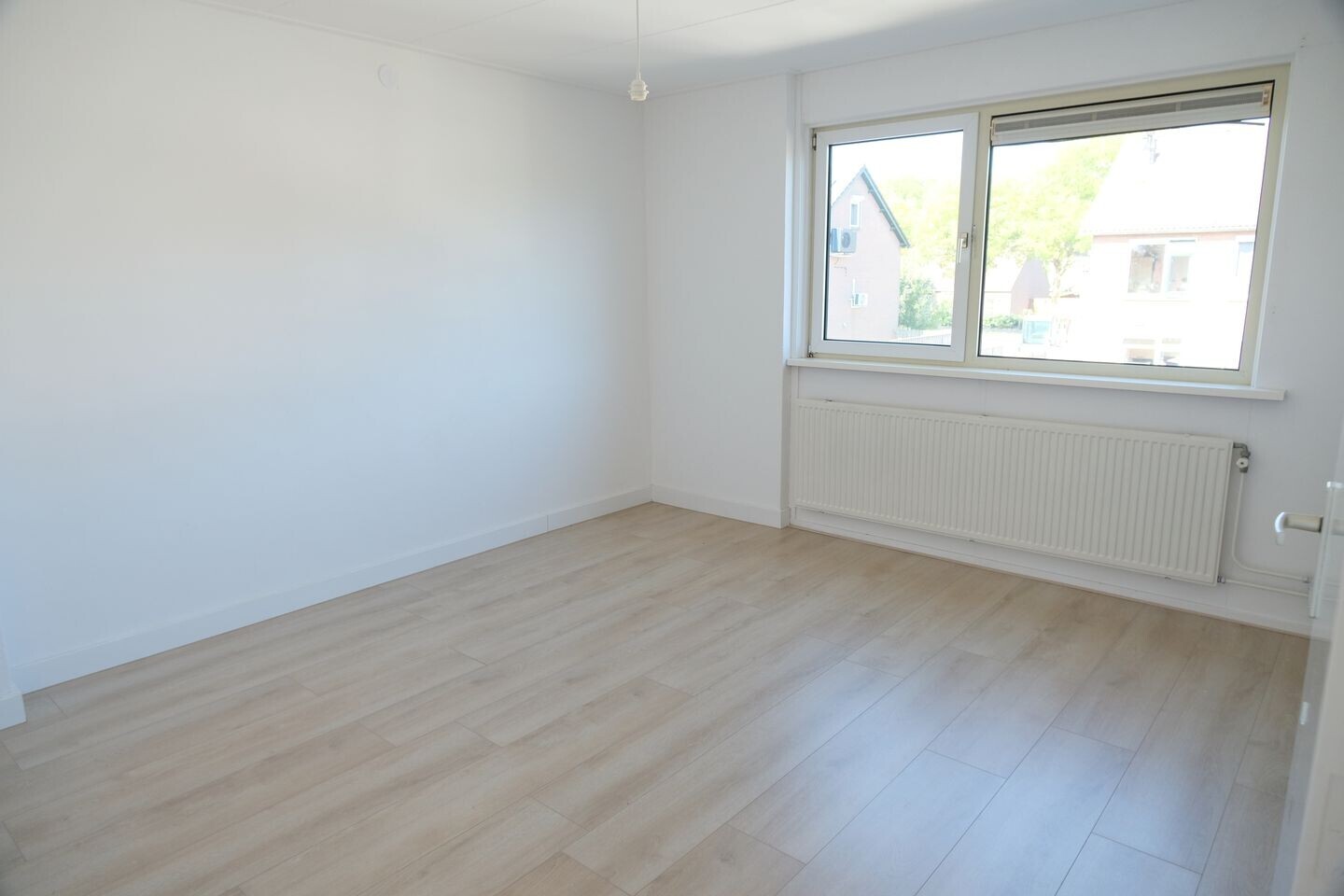 Tussenwoning te koop: Waalstraat 7, Enspijk