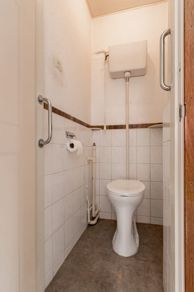 Vrijstaande woning te koop: Koningin Wilhelminalaan 33, Waardenburg