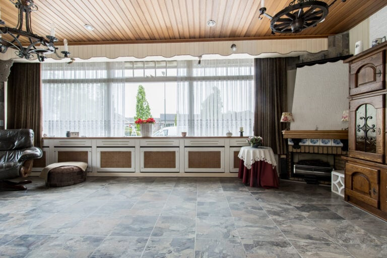 Vrijstaande woning te koop: Koningin Wilhelminalaan 33, Waardenburg