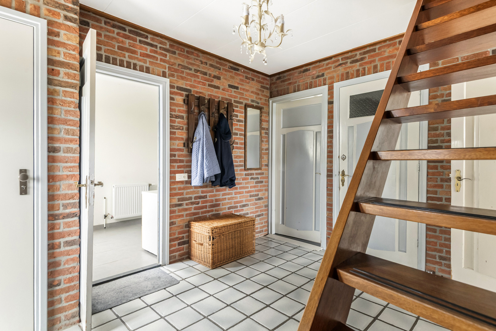 Vrijstaande woning te koop: Zandweg 23, Waardenburg