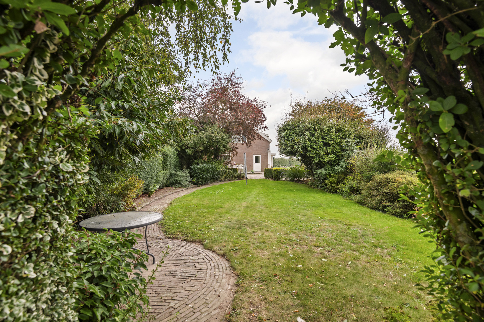 Vrijstaande woning te koop: Zandweg 23, Waardenburg