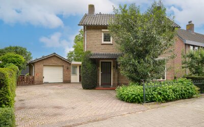 Kostverlorenkade 8