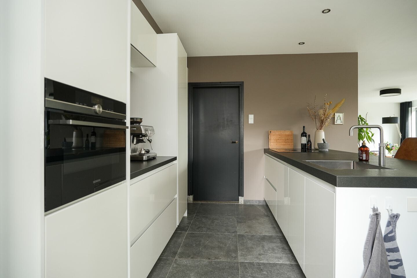 Vrijstaande woning te koop: Prins van Oranjestraat 11, Geldermalsen