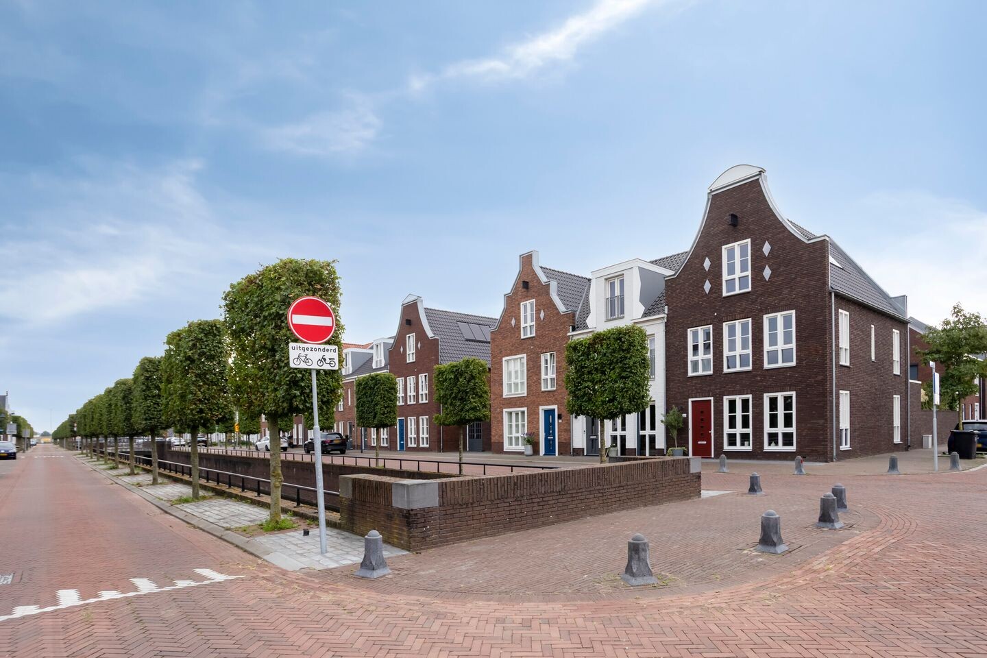 Tussenwoning te koop: De Vesting 2, Meteren