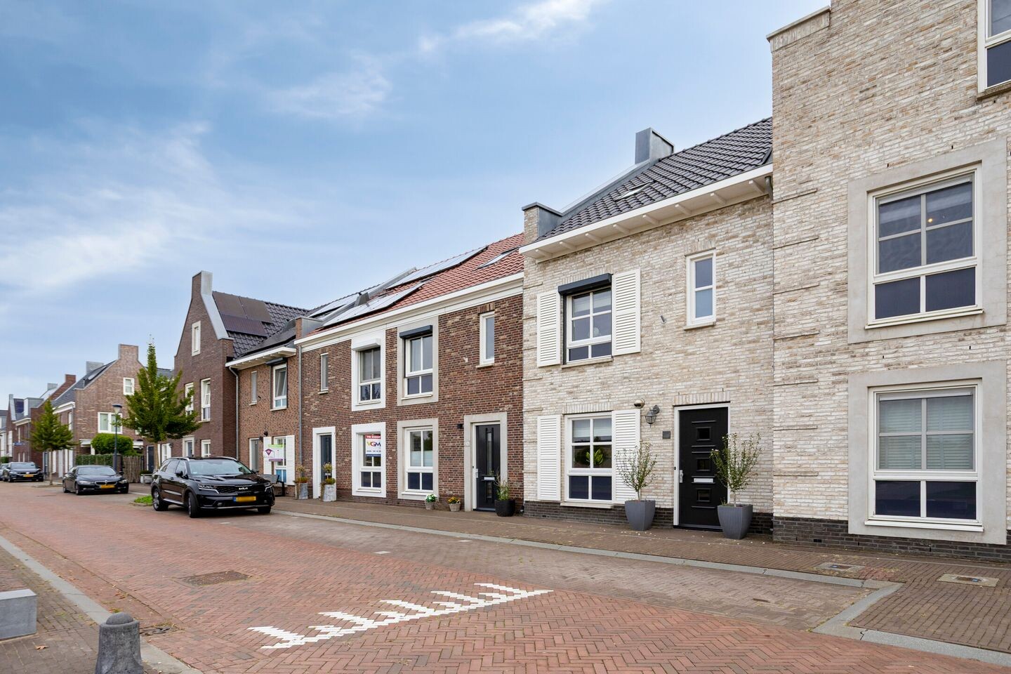 Tussenwoning te koop: De Vesting 2, Meteren