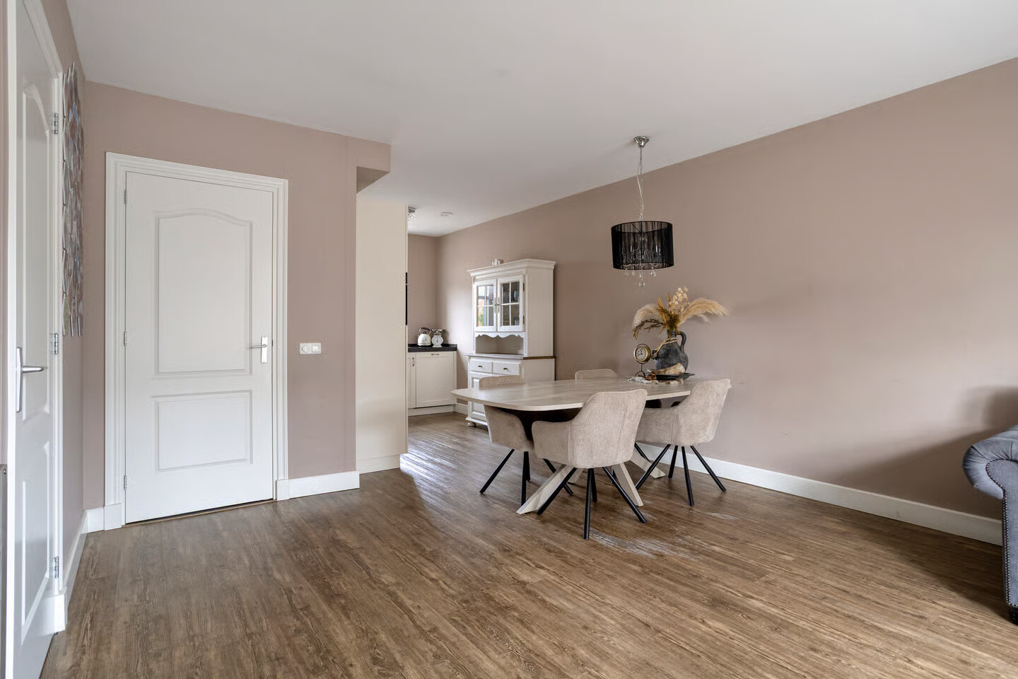 Tussenwoning te koop: De Vesting 2, Meteren