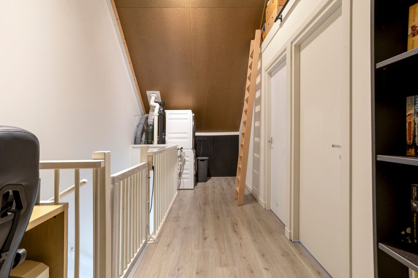 Tussenwoning te koop: De Vesting 2, Meteren