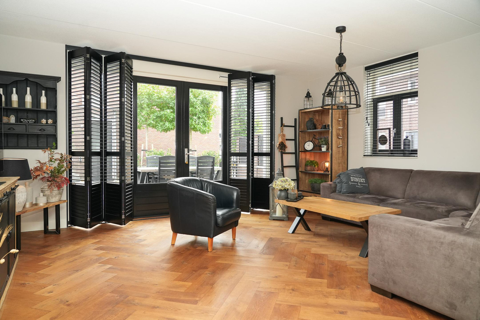 Hoekwoning te koop: De Binnenplaats 10, Meteren