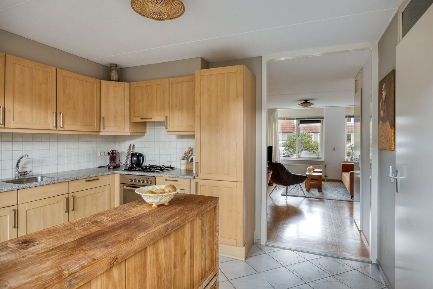 Hoekwoning te koop: S. Abrahamsestraat 37, Meteren