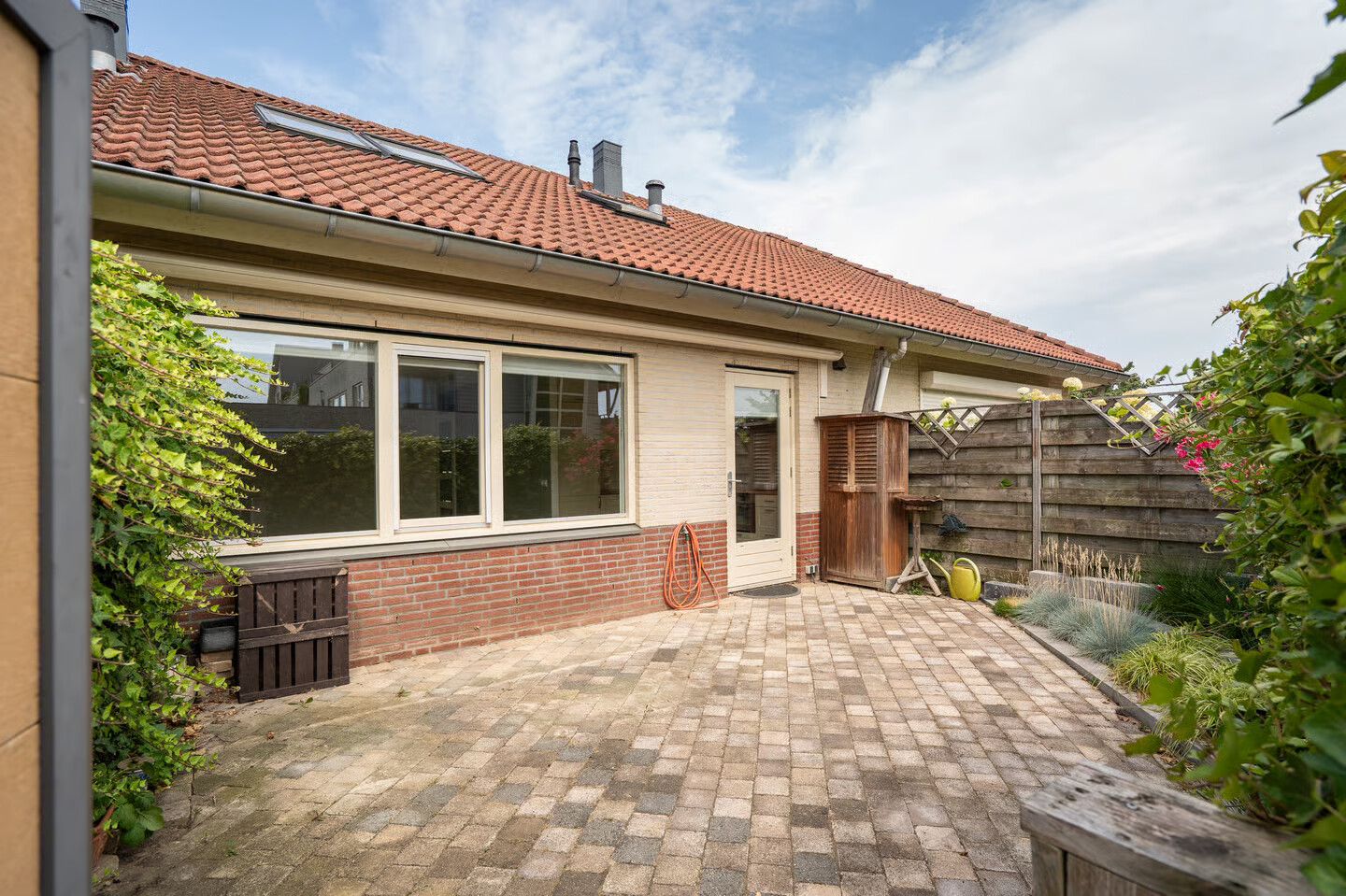 Tussenwoning te koop: F.A. Wonninkstraat 23, Meteren