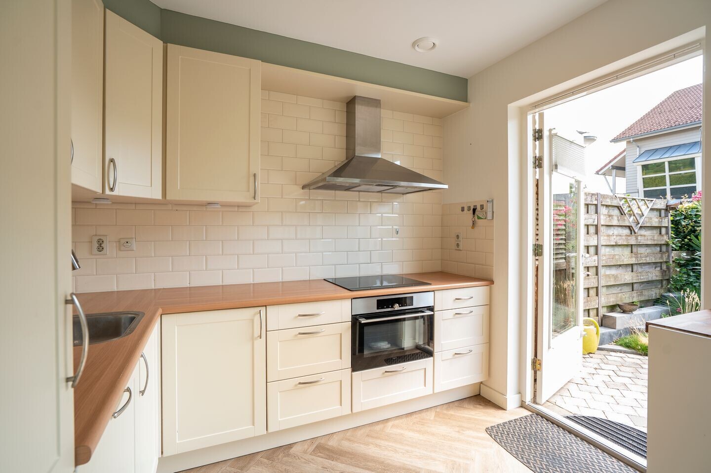 Tussenwoning te koop: F.A. Wonninkstraat 23, Meteren