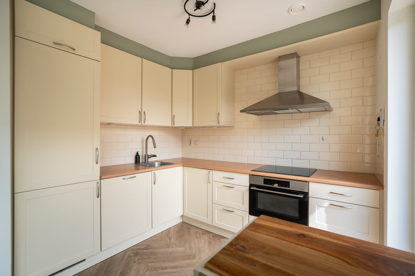 Tussenwoning te koop: F.A. Wonninkstraat 23, Meteren