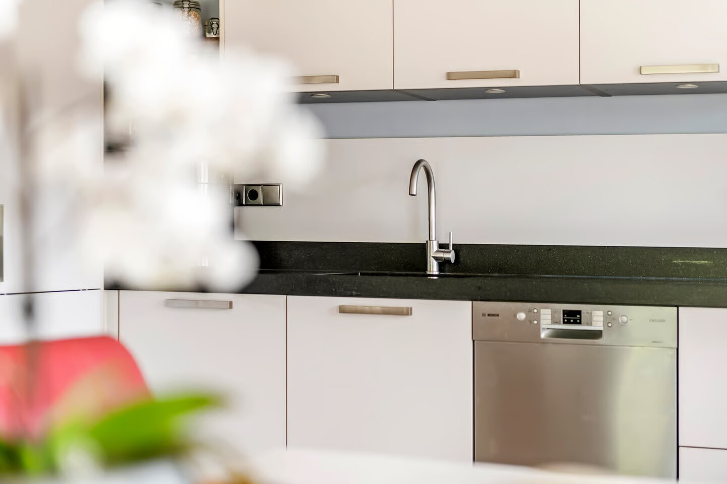 Vrijstaande woning te koop: Dr. van der Willigenstraat 8, Tricht