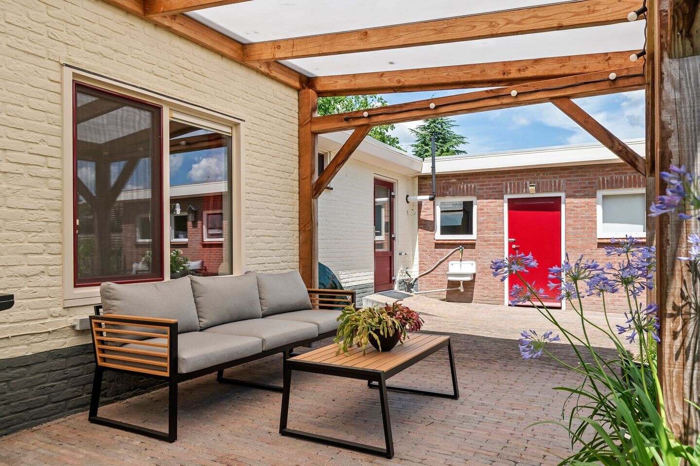 Vrijstaande woning te koop: Dr. van der Willigenstraat 8, Tricht
