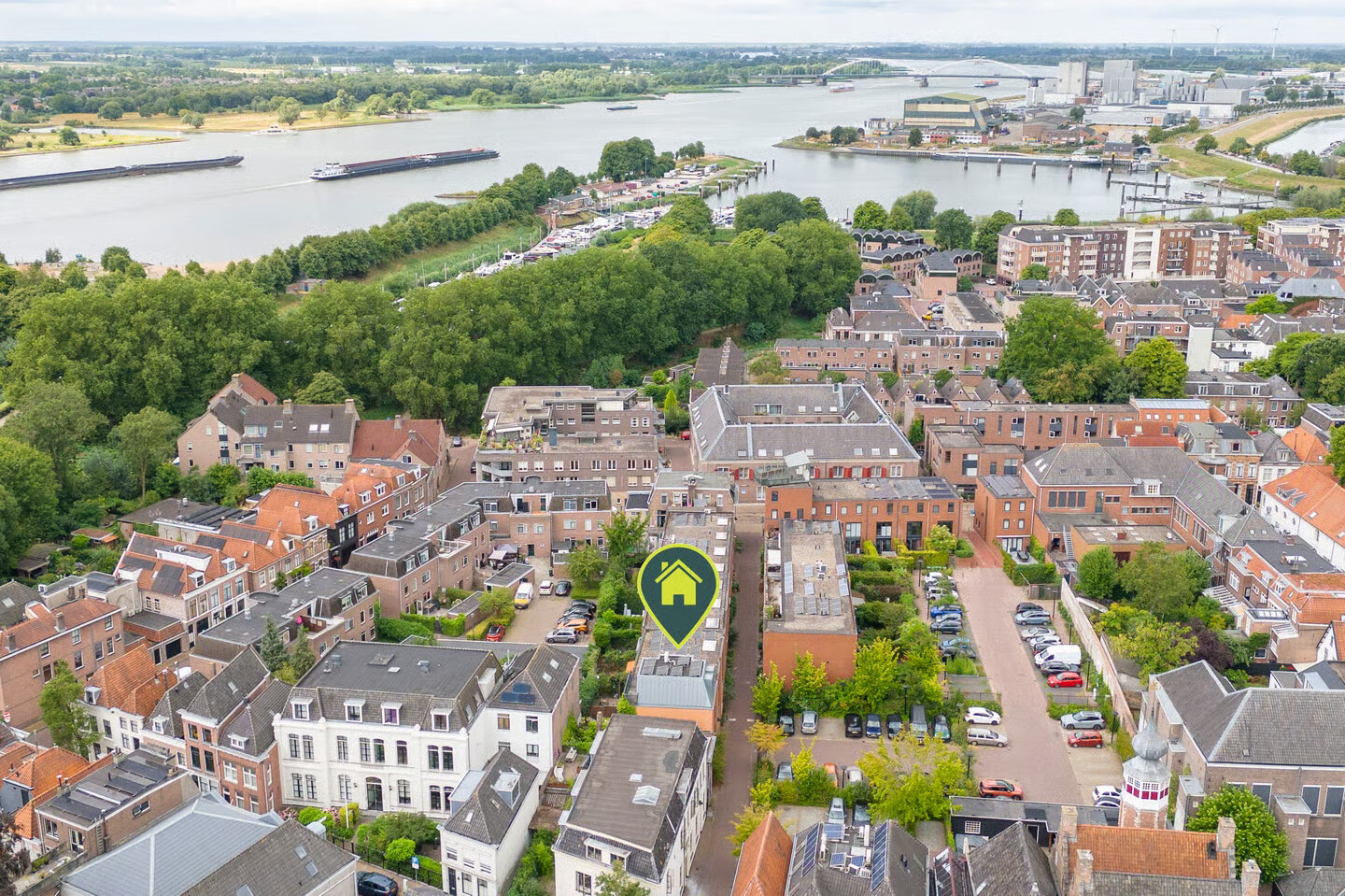 Tussenwoning te koop: Revetsteeg 5A, Gorinchem