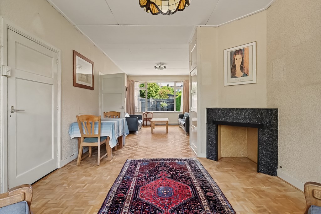 Twee-onder-één-kap te koop: Dillenburgstraat 8, Gorinchem