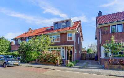 Burg. Gaarlandtstraat 35
