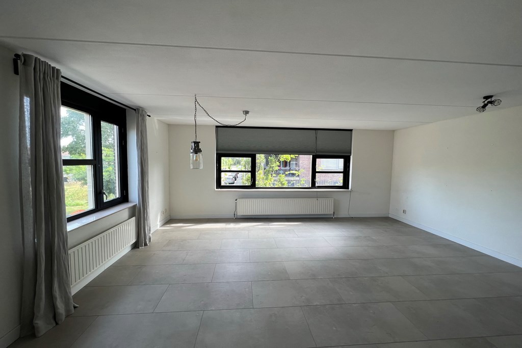 Tussenwoning te koop: Karel V laan 29, Gorinchem
