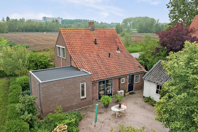 Haarweg 8