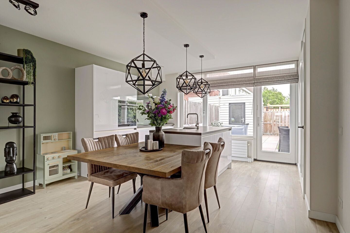 Tussenwoning te koop: Buitenbaan 97, Gorinchem