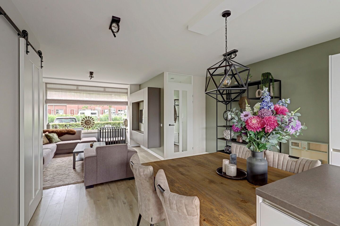 Tussenwoning te koop: Buitenbaan 97, Gorinchem