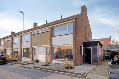 Oranjestraat 22