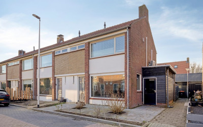 Oranjestraat 22