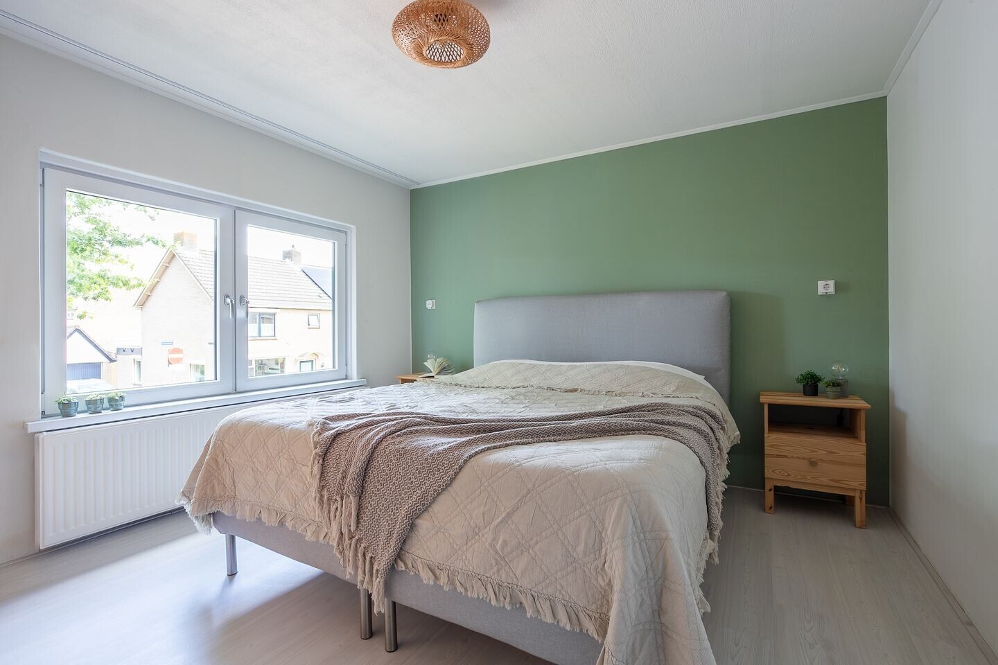 Tussenwoning te koop: Commanderijstraat 14, Schelluinen