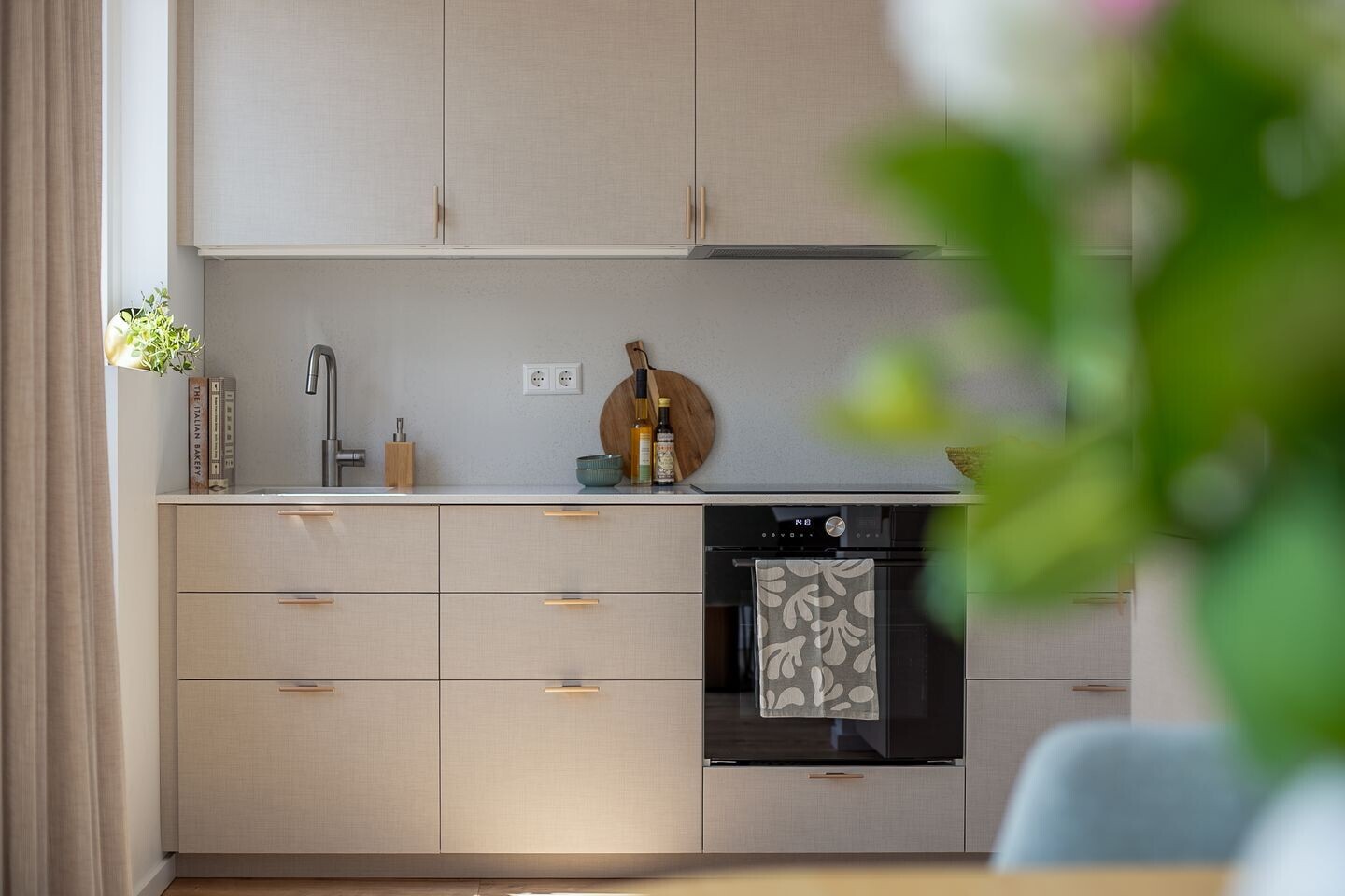 Tussenwoning te koop: Commanderijstraat 14, Schelluinen