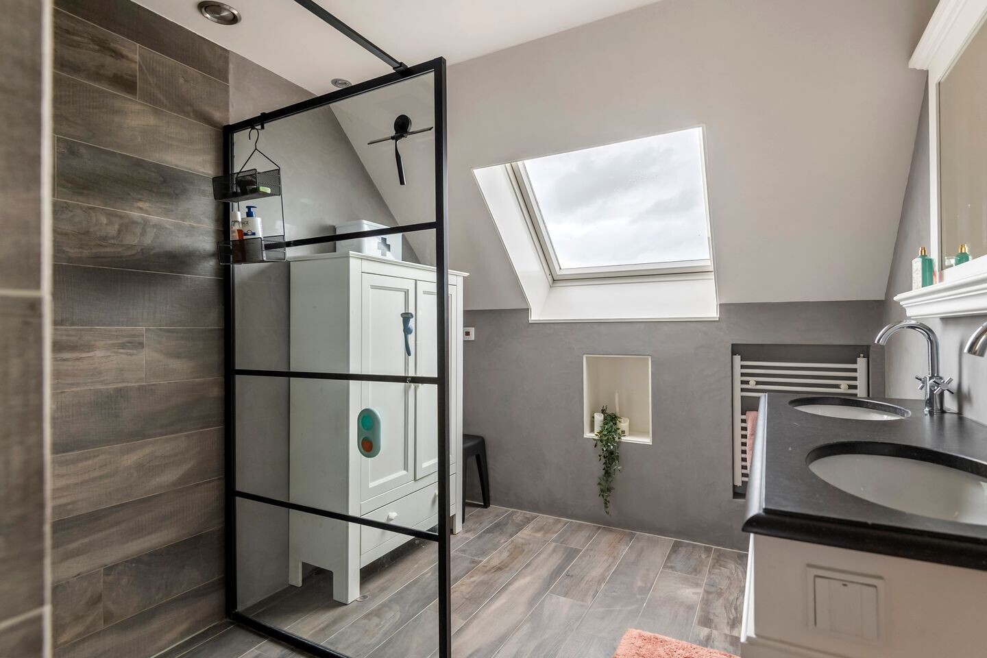 Vrijstaande woning te koop: Schotdeuren 2, Arkel