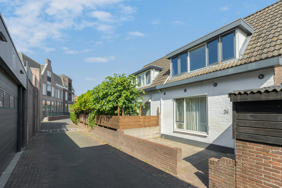 Tussenwoning te koop: Boterstraat 24, Werkendam