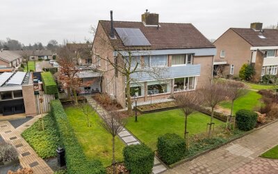 Raadhuislaan 7