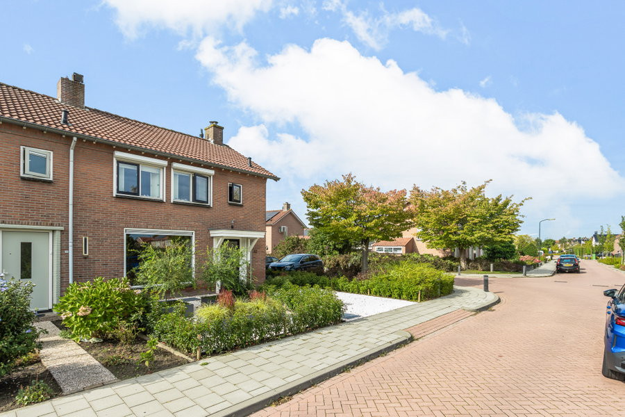 Hoekwoning te koop: Spijksweer 32, Werkendam