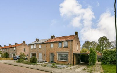 Oudland van Altenastraat 11