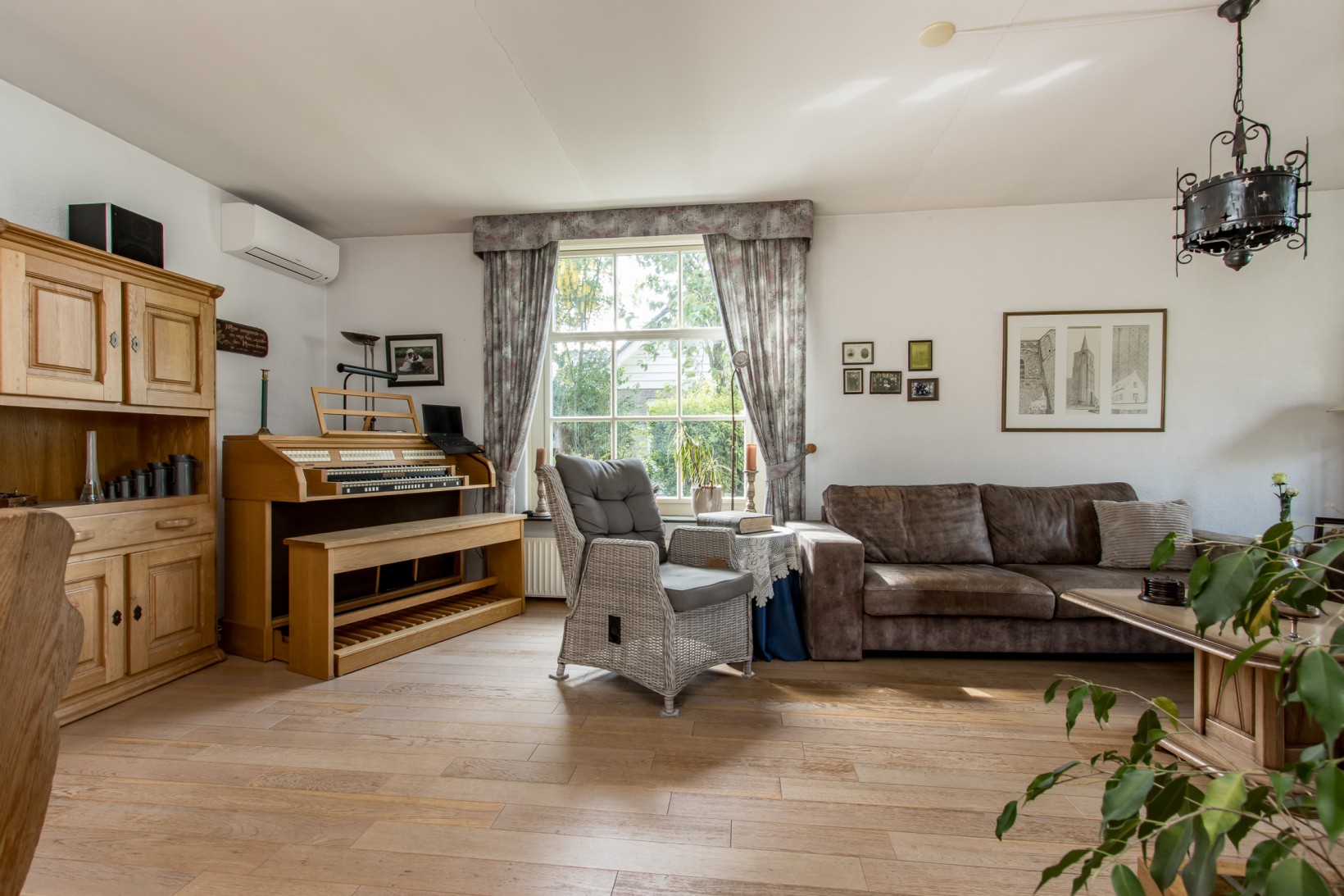 Vrijstaande woning te koop: Violierstraat 5, Wijk En Aalburg