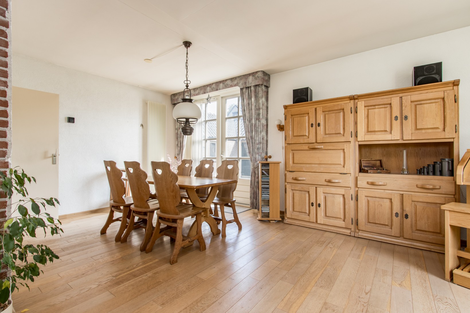 Vrijstaande woning te koop: Violierstraat 5, Wijk En Aalburg