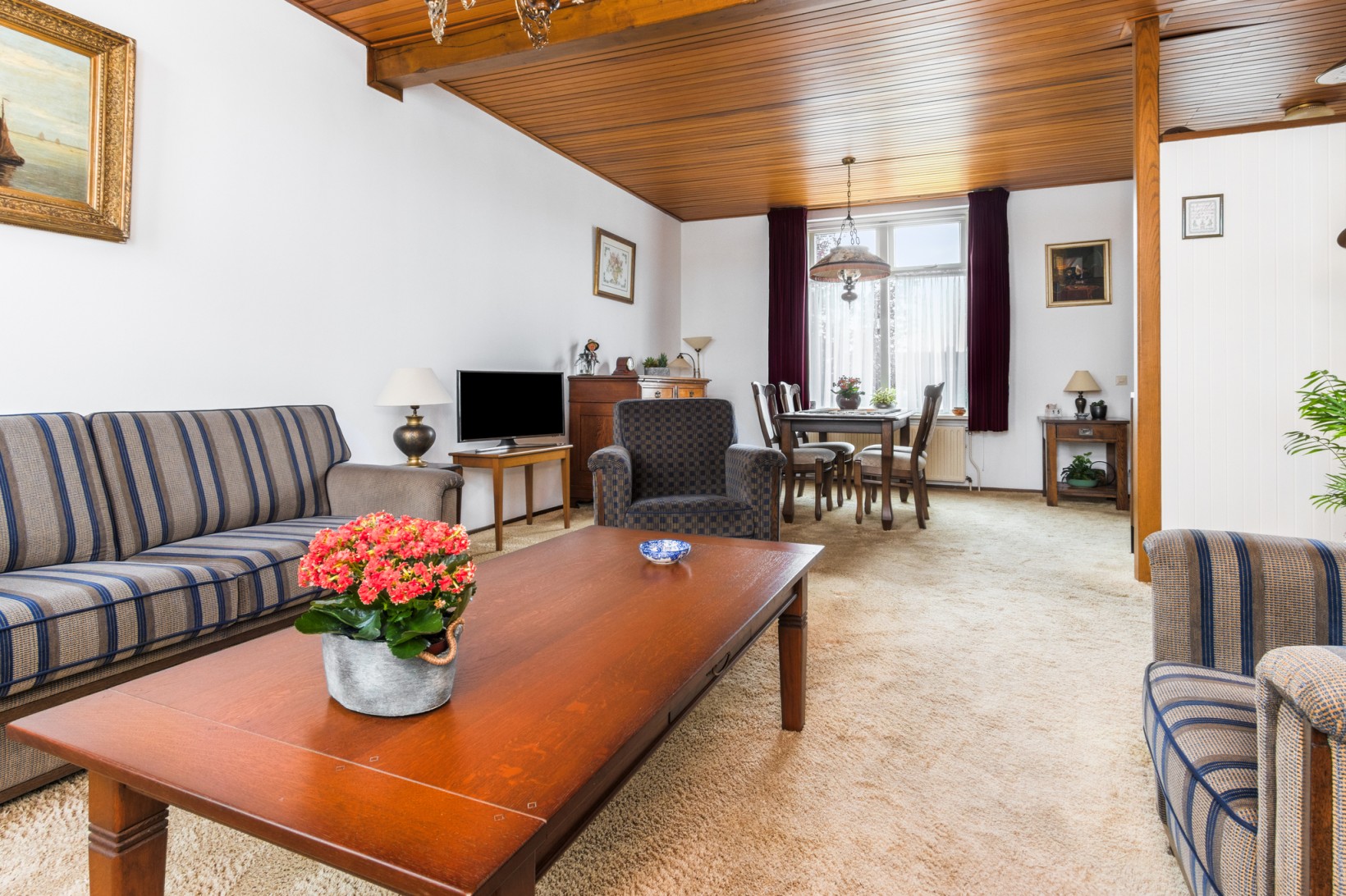 Vrijstaande woning te koop: Maasdijk 335, Veen
